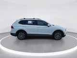 Used 2020 Volkswagen Tiguan SE w/ Panoramic Sunroof Package image 2
