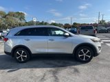 Used 2017 Kia Sorento EX image 2