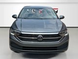 Used 2024 Volkswagen Jetta SE image 2