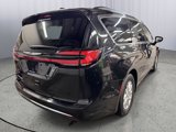 Used 2022 Chrysler Pacifica Touring-L image 2