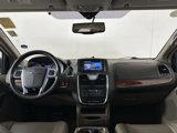 Used 2013 Chrysler Town & Country Touring-L w/ Driver Convenience Group image 2
