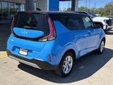 Used 2023 Kia Soul S image 3