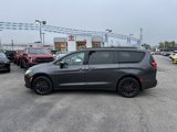 Used 2020 Chrysler Pacifica Touring-L w/ Advanced Safetytec Group image 5