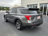 Used 2022 Ford Explorer XLT w/ Equipment Group 202A image 3