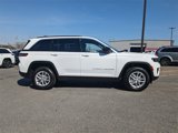 New 2025 Jeep Grand Cherokee Laredo image 3