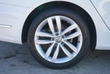 Used 2018 Volkswagen Passat 2.0T SE image 3