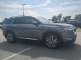Used 2022 Nissan Pathfinder Platinum image 2