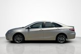 Used 2017 Toyota Camry SE image 2