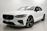 Certified 2025 Volvo S60 B5 Core image 2