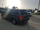 Used 2016 Dodge Grand Caravan SE image 3
