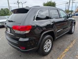 Used 2018 Jeep Grand Cherokee Laredo image 3