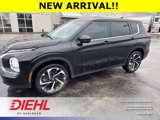 Used 2022 Mitsubishi Outlander ES image 2