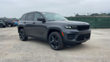 Used 2024 Jeep Grand Cherokee Altitude image 2