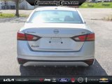 Used 2023 Nissan Altima 2.5 SV image 5