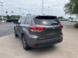Used 2019 Toyota Highlander XLE image 3