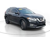 Used 2017 Nissan Rogue SL image 2