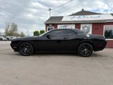 Used 2013 Dodge Challenger SXT image 2