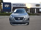 Used 2023 Nissan Rogue SV image 2