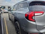 Used 2024 GMC Terrain SLE w/ Driver Convenience Package image 4