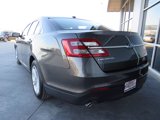 Used 2017 Ford Taurus SE image 5