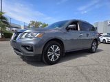 Used 2020 Nissan Pathfinder S image 2