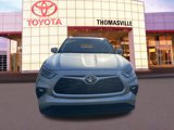 Used 2024 Toyota Highlander XLE image 2