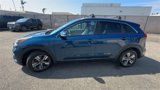 Used 2022 Kia Niro EX image 4