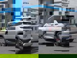 New 2025 Chevrolet Equinox LT image 3