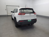 Used 2015 Jeep Cherokee Sport w/ Cold Weather Group image 6