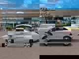 New 2025 Hyundai Elantra SE image 3