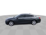 Used 2017 Chevrolet Malibu LT image 5