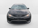 Used 2017 Chrysler Pacifica Touring-L image 2