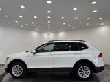 Used 2018 Volkswagen Tiguan SE w/ Panoramic Sunroof Package image 4