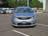Used 2019 Chrysler Pacifica Touring-L image 2