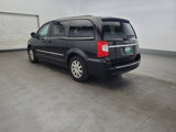 Used 2015 Chrysler Town & Country Touring image 5
