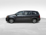 Used 2016 Chrysler Town & Country Touring-L w/ Driver Convenience Group image 3
