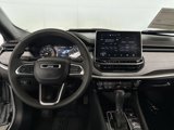 Used 2024 Jeep Compass Latitude image 3