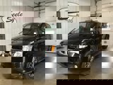 Used 2017 Dodge Grand Caravan SXT image 2