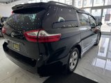Used 2018 Toyota Sienna LE image 4