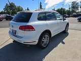 Used 2016 Volkswagen Touareg Sport image 6