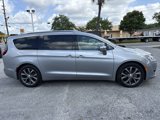 Used 2017 Chrysler Pacifica Limited w/ UConnect Theater Package image 6