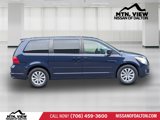 Used 2014 Volkswagen Routan SE image 3