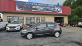 Used 2015 Ford Fiesta SE image 2