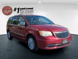Used 2015 Chrysler Town & Country Touring-L w/ Driver Convenience Group image 4