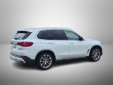 Used 2022 BMW X5 xDrive40i w/ Premium Package image 5