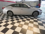Used 2024 Nissan Altima 2.5 SV image 4