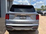 Used 2022 Kia Sorento SX image 4