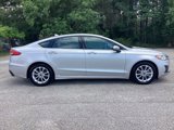 Used 2019 Ford Fusion SE image 4