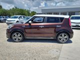 Used 2017 Kia Soul + image 3