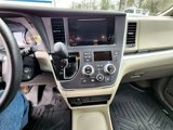 Used 2015 Toyota Sienna LE image 4